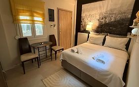 Mini Luxe Retreat